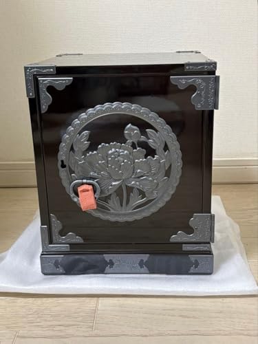 صندوق مجوهرات Sendai Tansu من خشب Keyaki بتركيبات حديدية مطروقة يدويًا [2026]