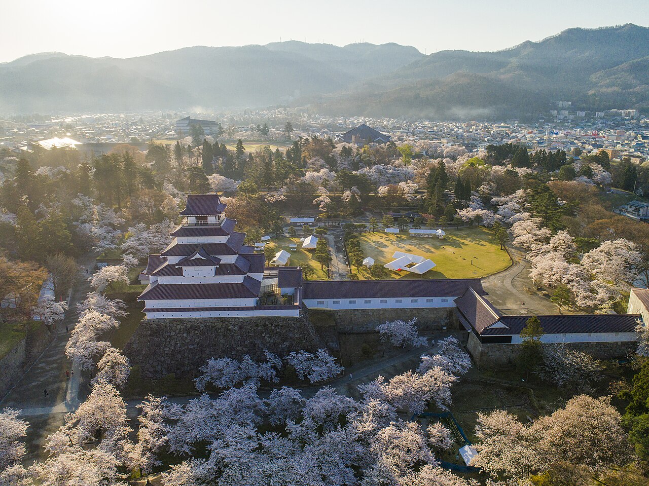 Bougeoir en laiton d’Aizu (shokudai) — Guide de l’artisanat du métal du Tōhoku [2026]