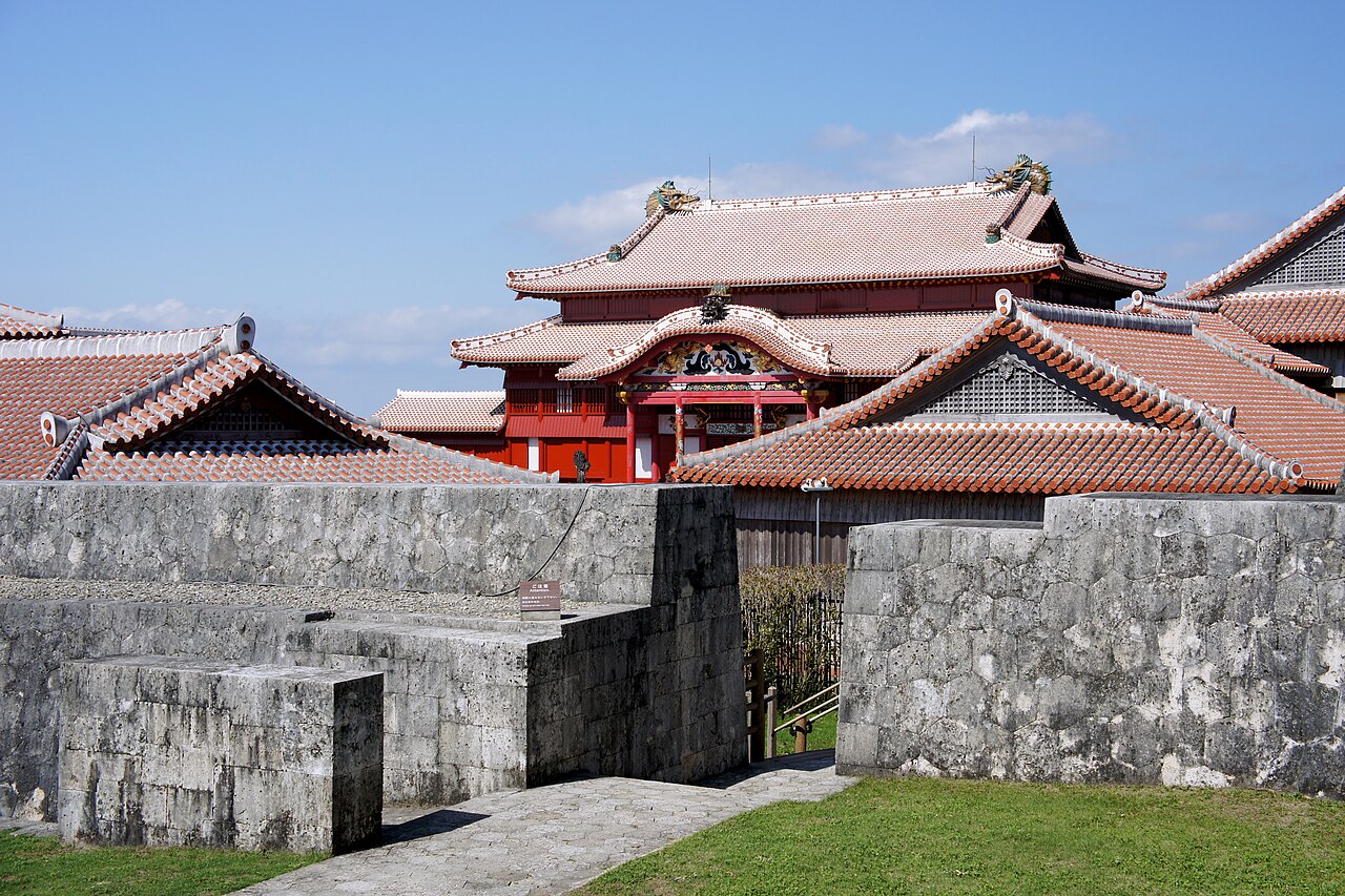 Free cup en laque Ryukyu shikki tsuikin : où acheter cet artisanat de cour d’Okinawa [2026]