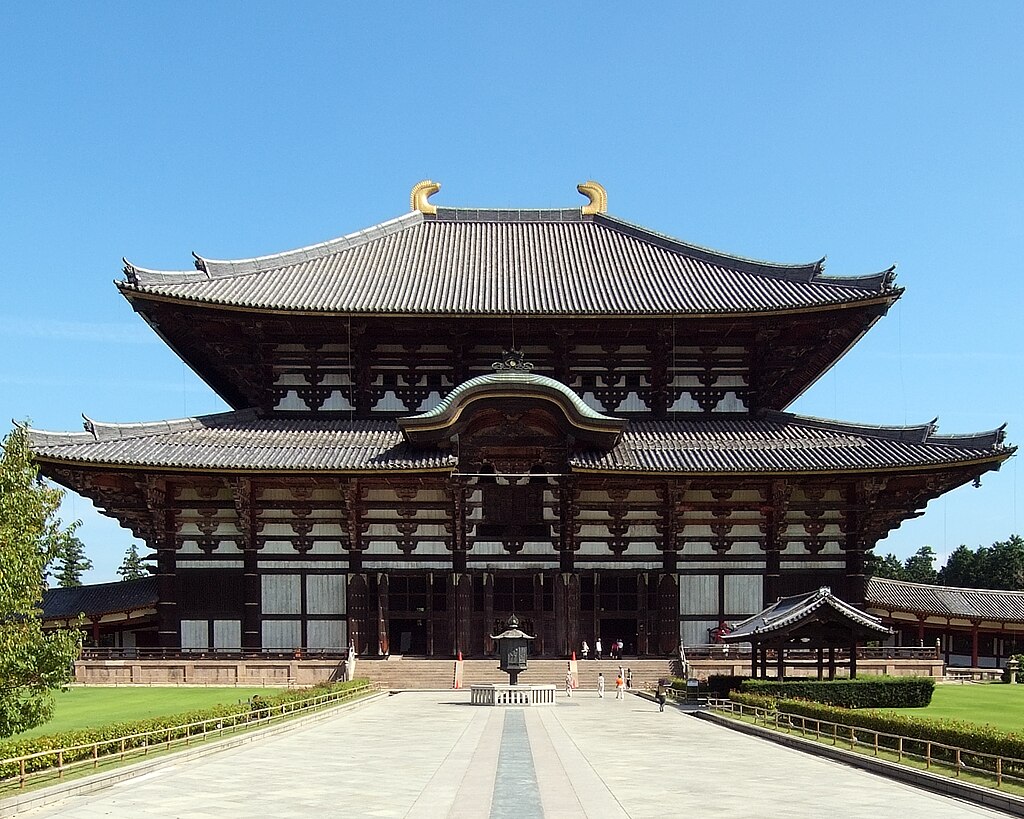 Tōdai-ji's Great Buddha Hall (Daibutsuden) in Nara, a National Treasure