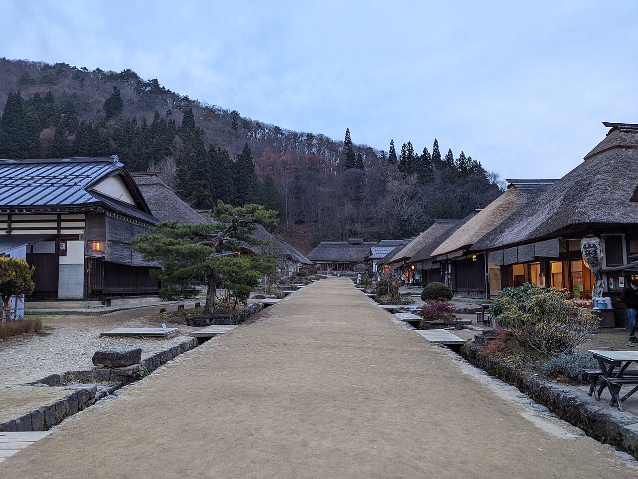 Ouchi-juku, un bourg-relais de l'époque d'Edo aux toits de chaume, dans la région d'Aizu à Fukushima