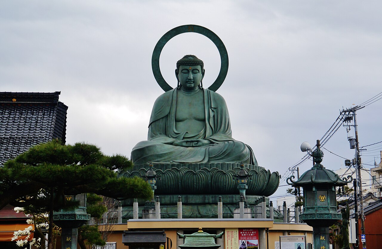 Le Grand Bouddha de Takaoka dans la préfecture de Toyama