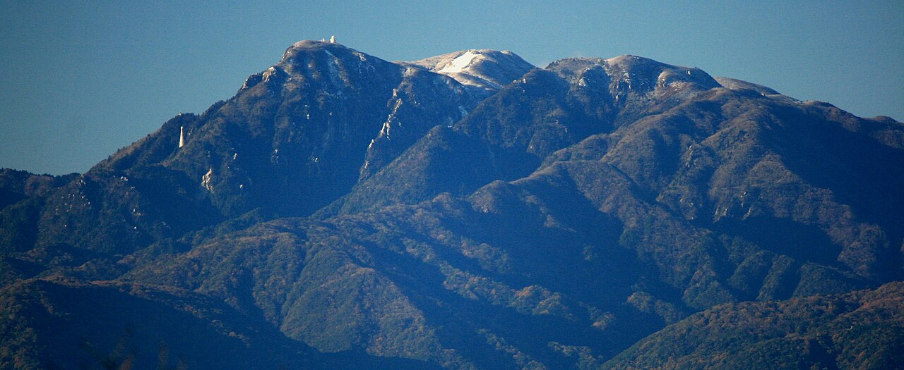Mt. Gozaisho in the Suzuka Mountains above the katagami towns