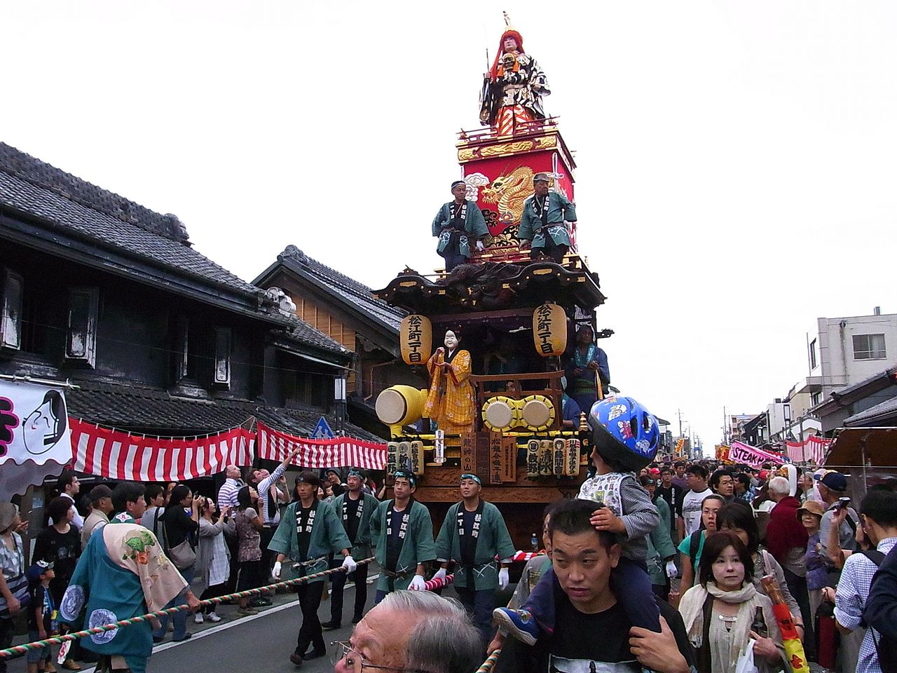 Lacquered and gilded floats of the Kawagoe Hikawa Festival