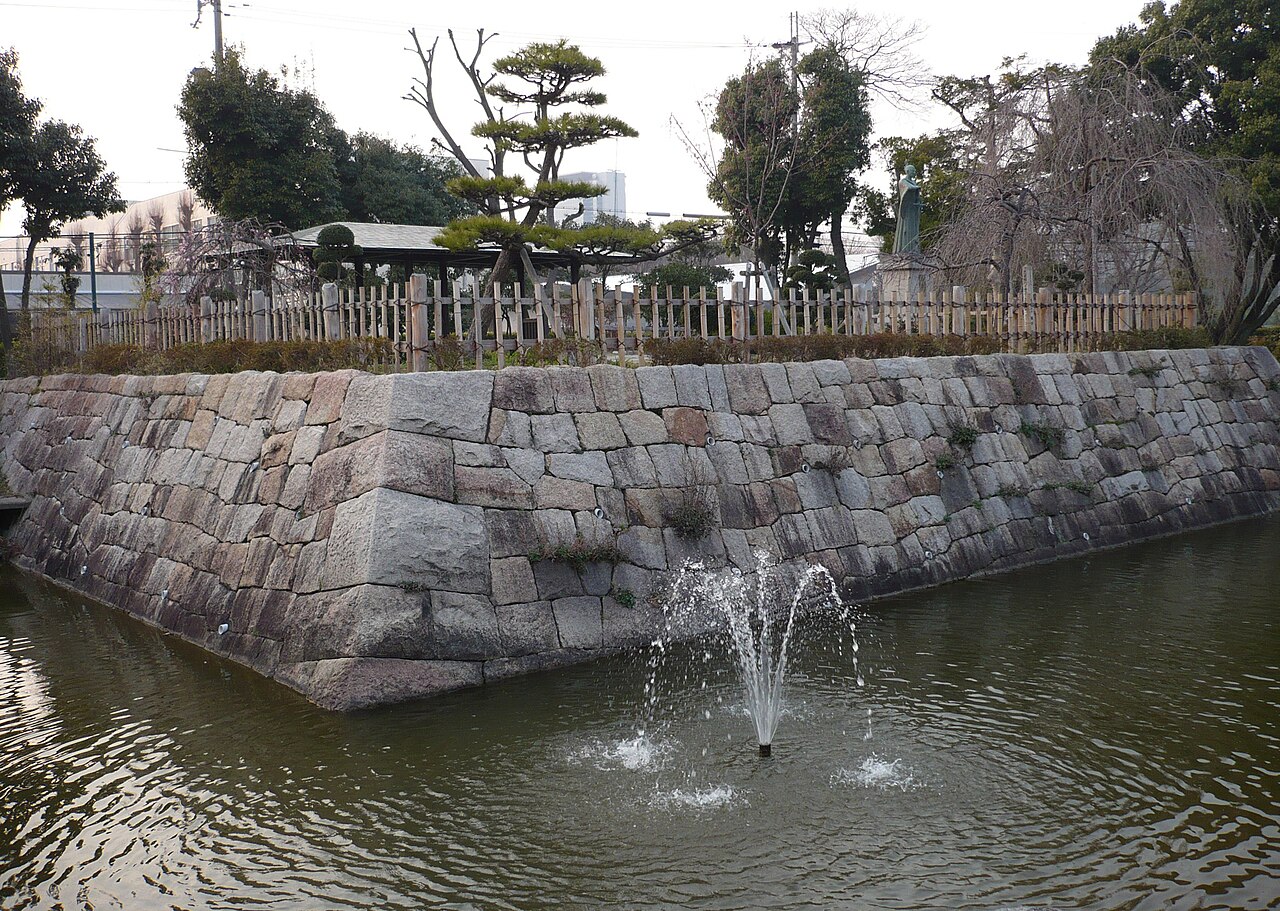 Takatsuki Castle, a castle town on the Kyoto-Osaka corridor