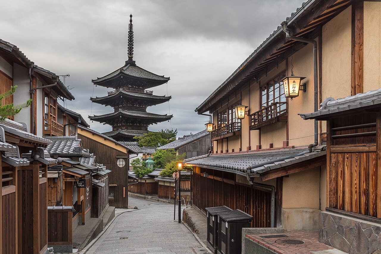 Yasaka Pagoda (Hokan-ji) on a quiet Kyoto street at dawn in the Gion district