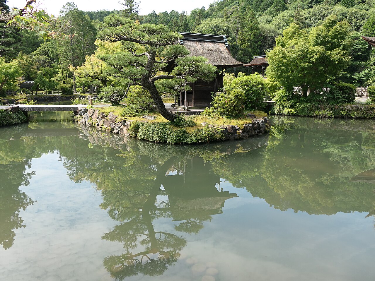 Eiho-ji temple in Tajimi, Gifu, in the heart of the Mino pottery belt
