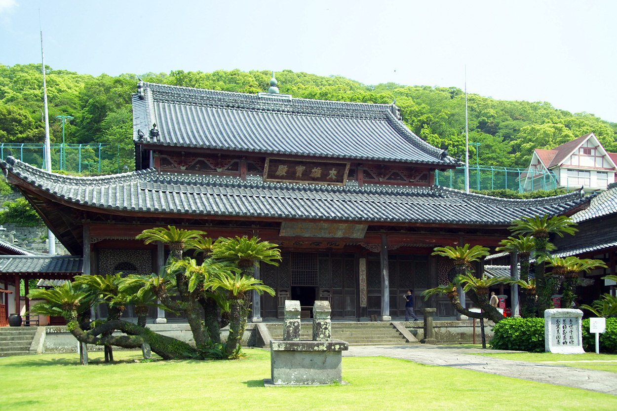 Kofuku-ji, the oldest Obaku Zen temple in Nagasaki, founded in 1620