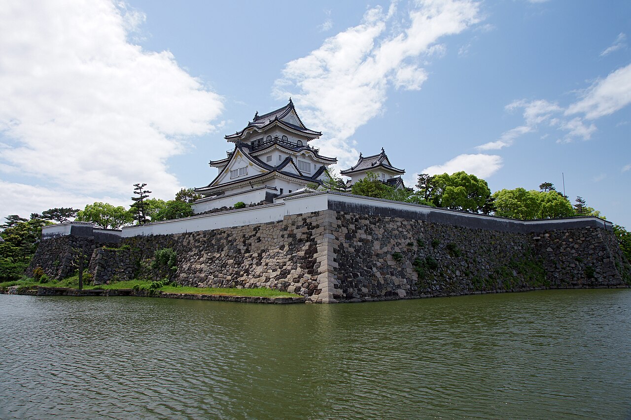 Kishiwada Castle in Osaka Prefecture, historic center of the Senshu paulownia district