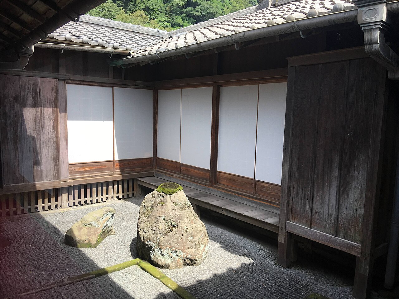 The Shimazu family's Iso residence at Sengan-en