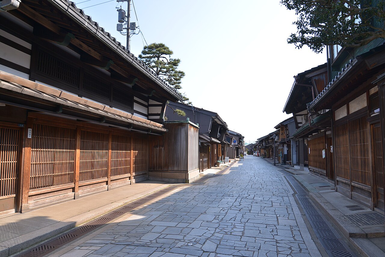 Kanayamachi, the historic casters' district in Takaoka with lattice-front houses