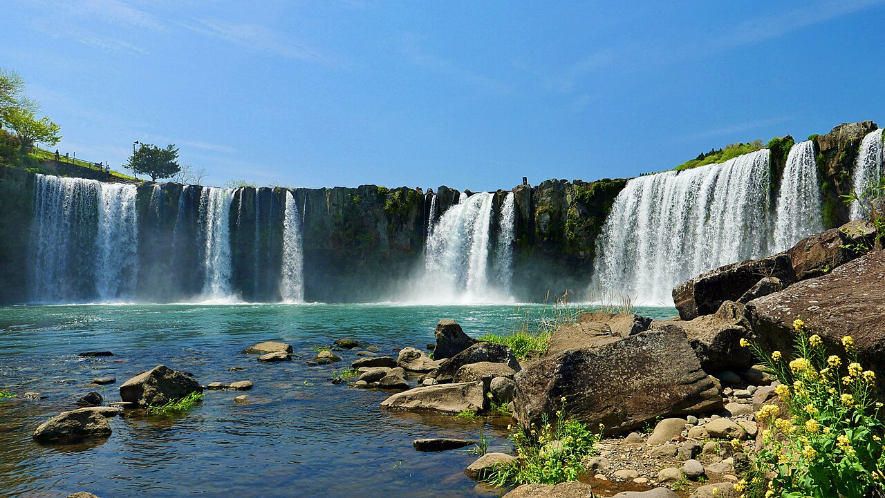 Harajiri Falls in the volcanic Oku-Bungo landscape near Taketa, Oita