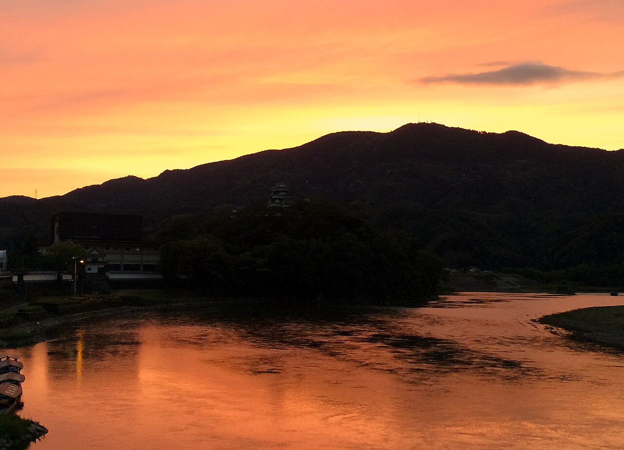 Ozu Castle rising above the Hiji River in southern Ehime
