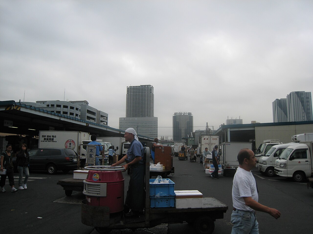 Vendors and chefs at the Tsukiji fish market in Tokyo