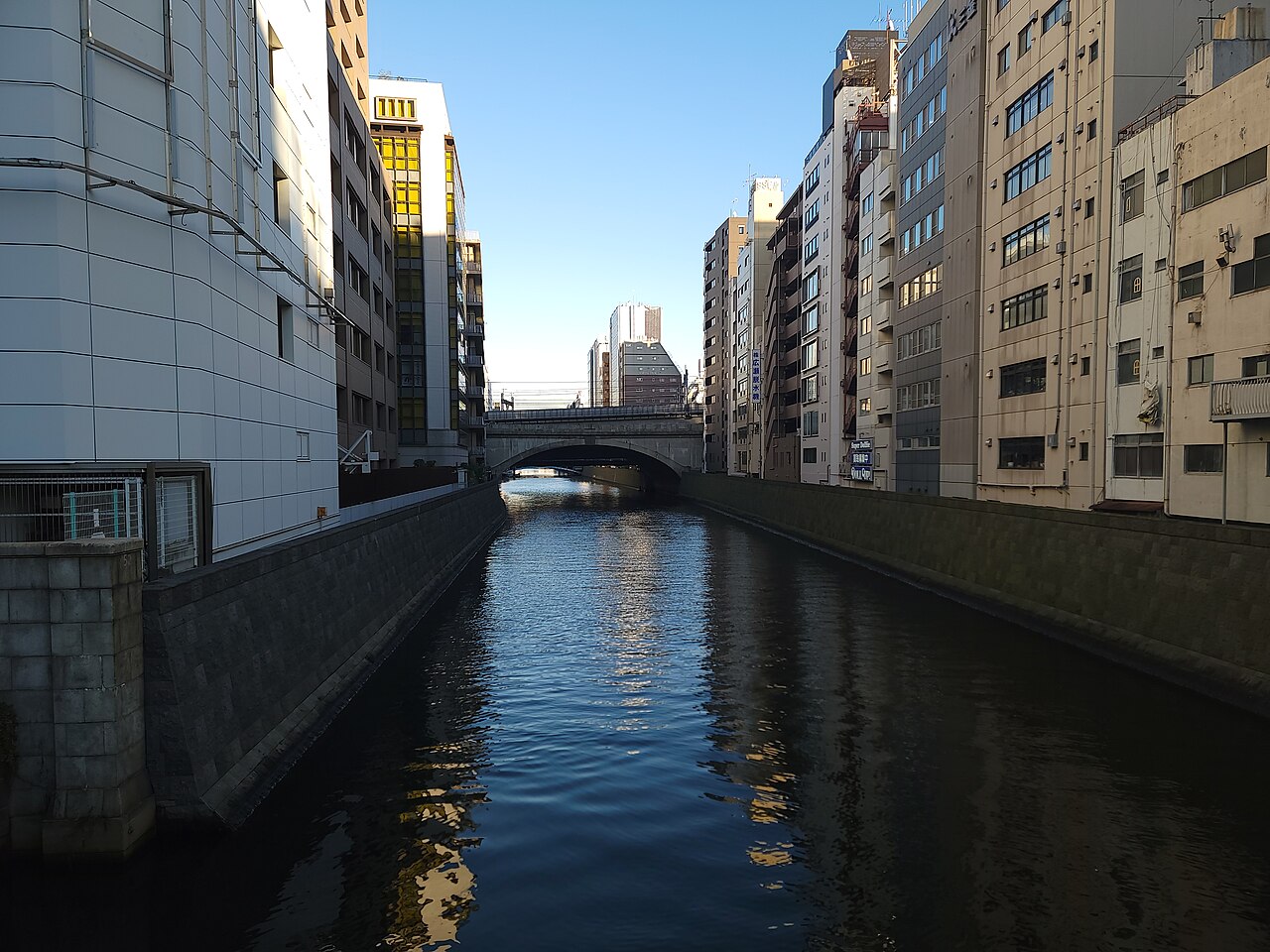 The Kanda River in Tokyo near Manseibashi