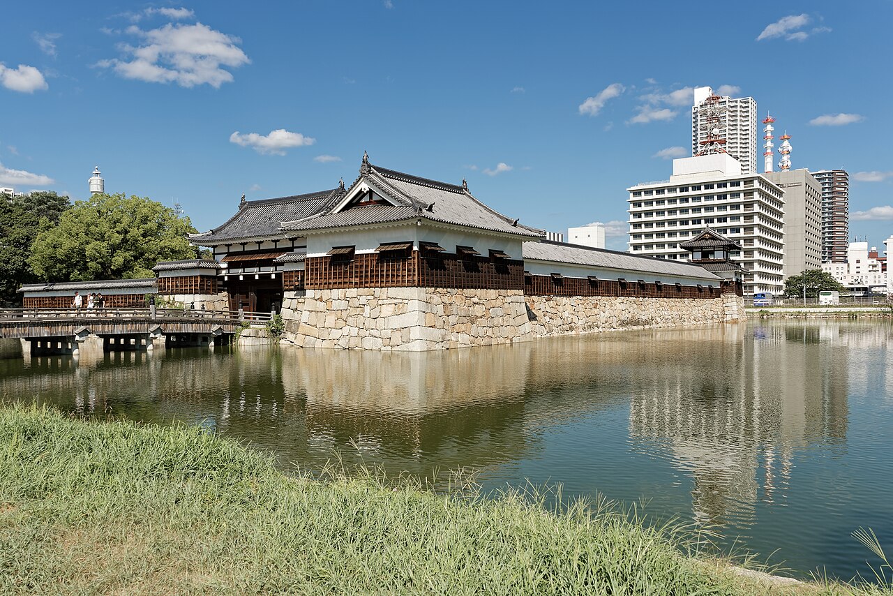 The main gate of Hiroshima Castle