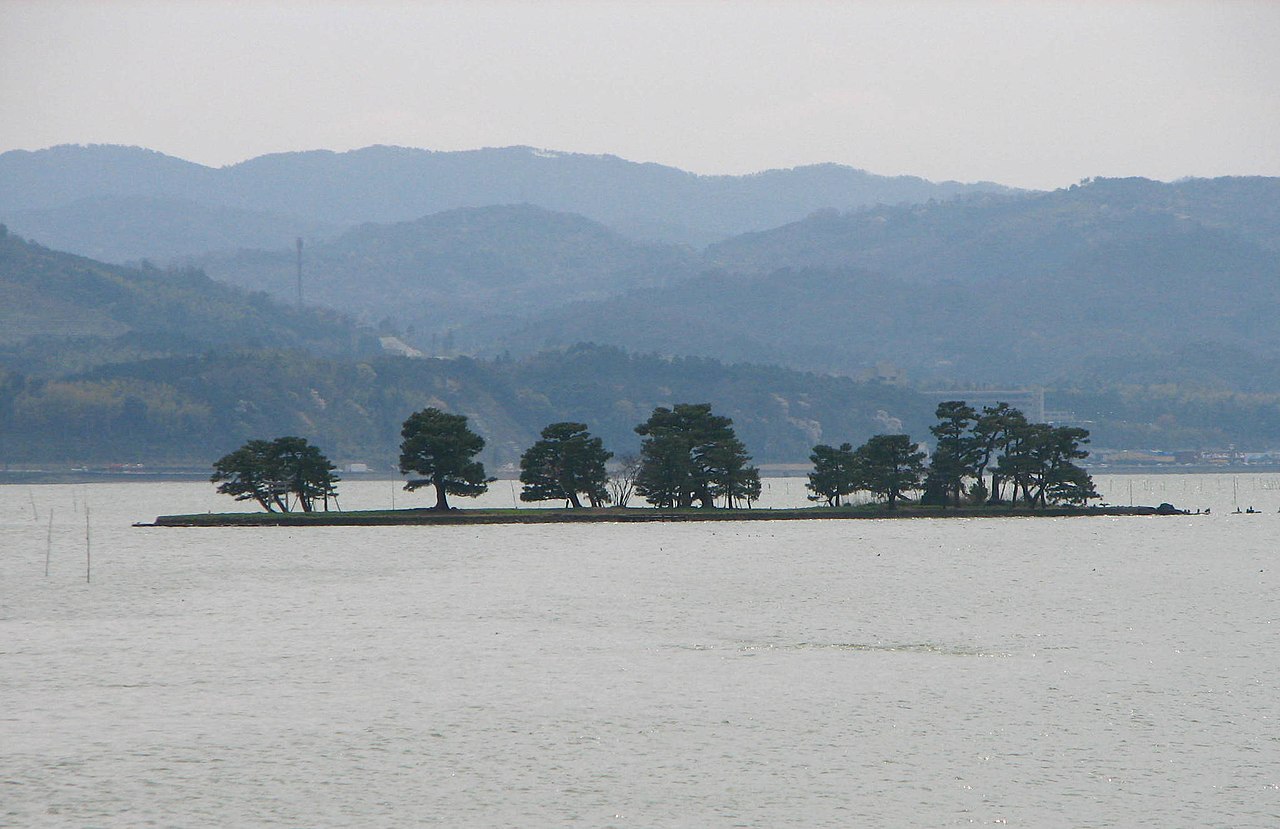 Sunset over Lake Shinji in Matsue, Shimane Prefecture